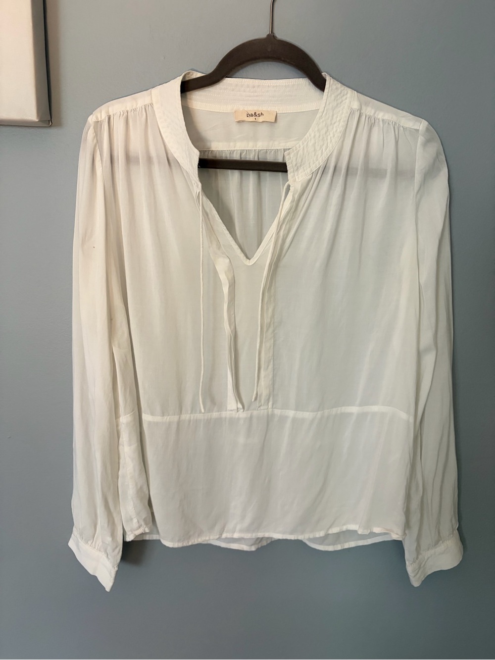 ba&sh Tommy White Split V-Neck Blouse Top 100% Viscose Size 1 Small